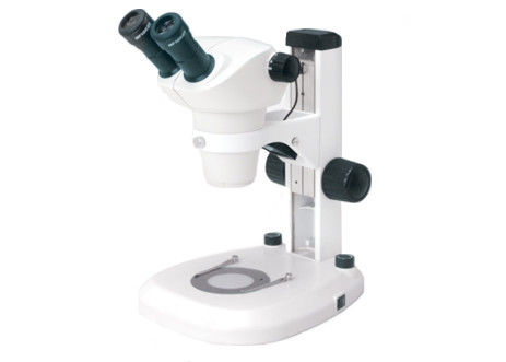 Microscópio estereofônico do zumbido ótico do laboratório com o metalúrgico biológico da câmera 50X